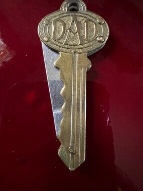 Vintage Avon 1980s DAD Pen Knife